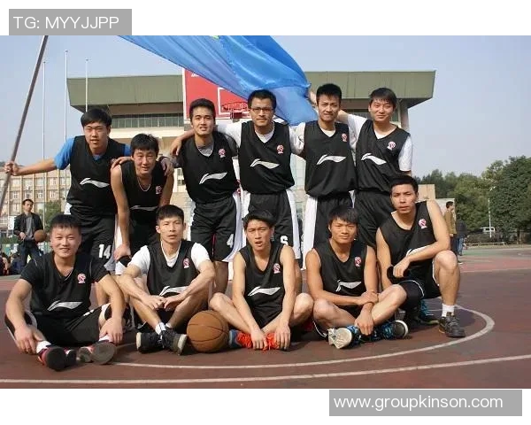 赛后分析:武汉篮球队与北京篮球队的团队协作表现及其影响因素探讨